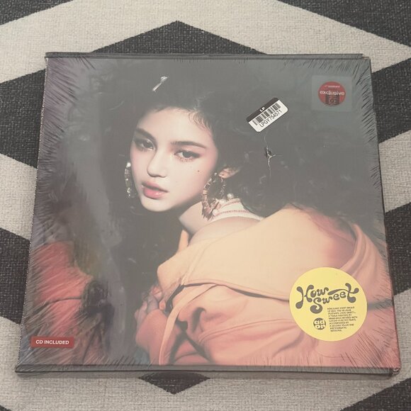 NewJeans How Sweet & Bubble Gum” (Danielle Ver.) Target Exclusive New & Sealed - Picture 2 of 2